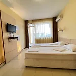 александра Hotel 3*