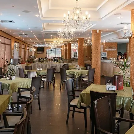 александра ホテル