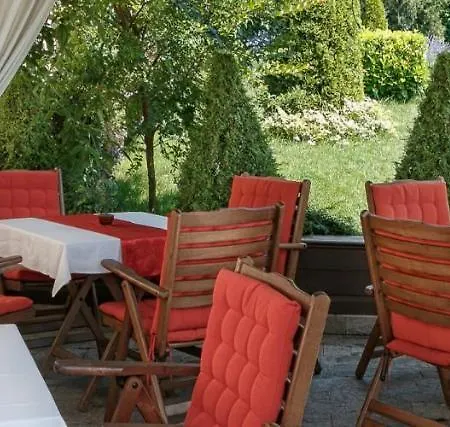 александра ホテル