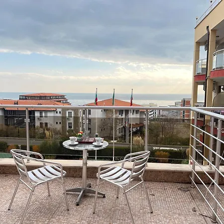 александра ホテル