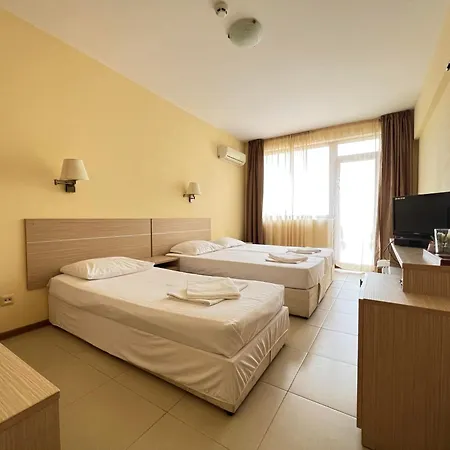 александра Otel 3*