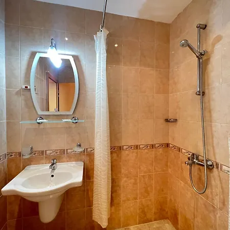 александра ホテル