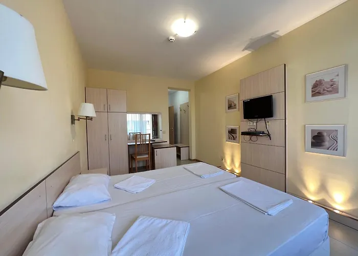 Hotel александра 3*