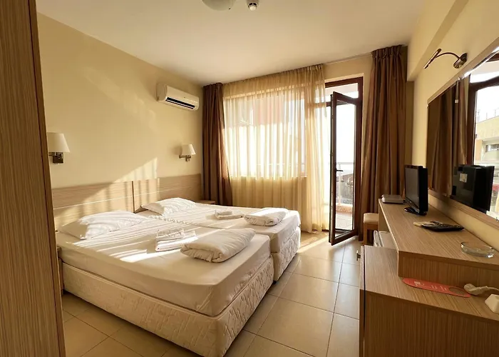 Hotel александра 3*